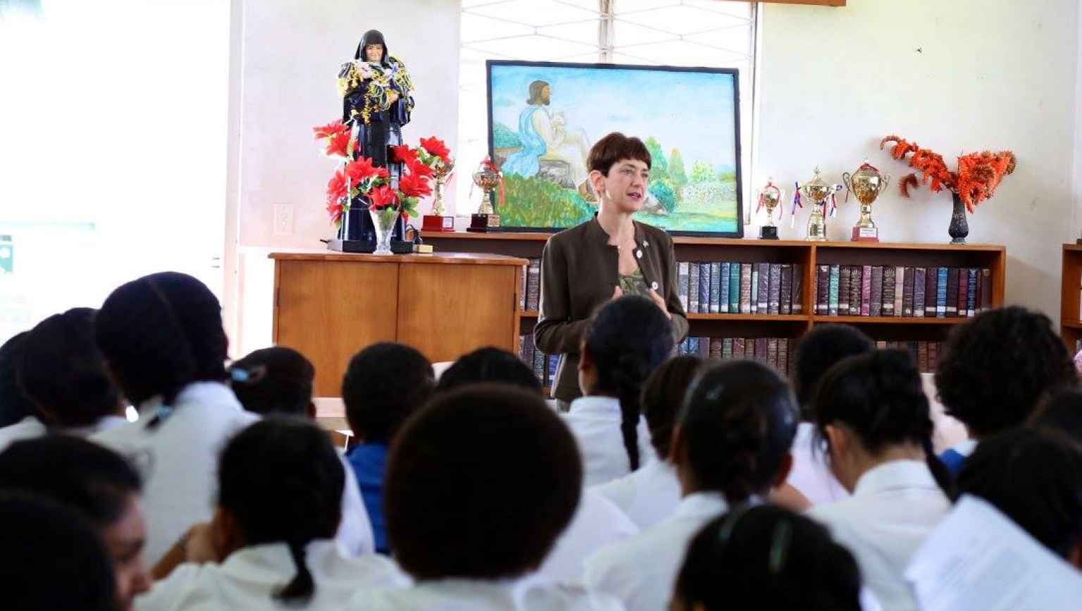 US Ambassador speaks at an all girls school in Fiji 