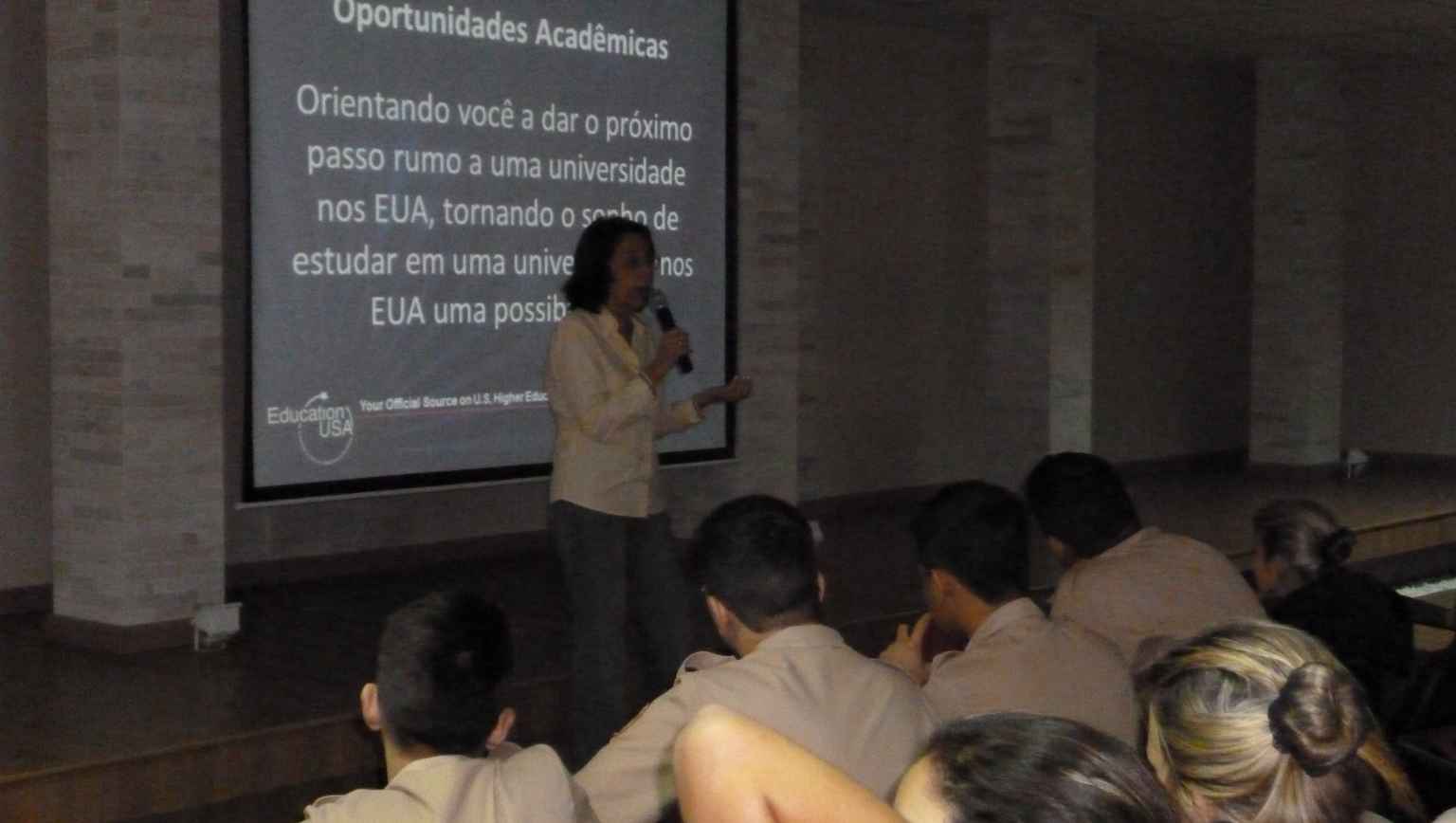 US study opportunities outreach session for international students at a high chool