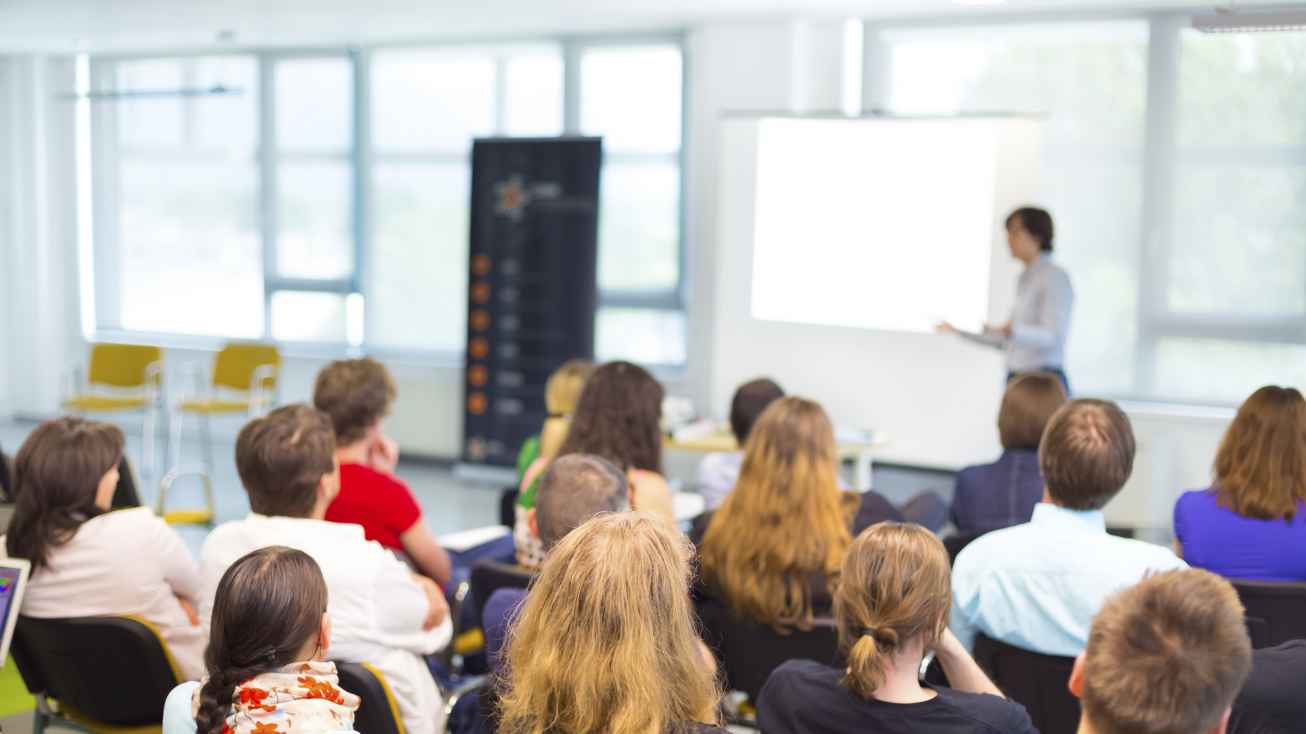 international students at financial aid lecture